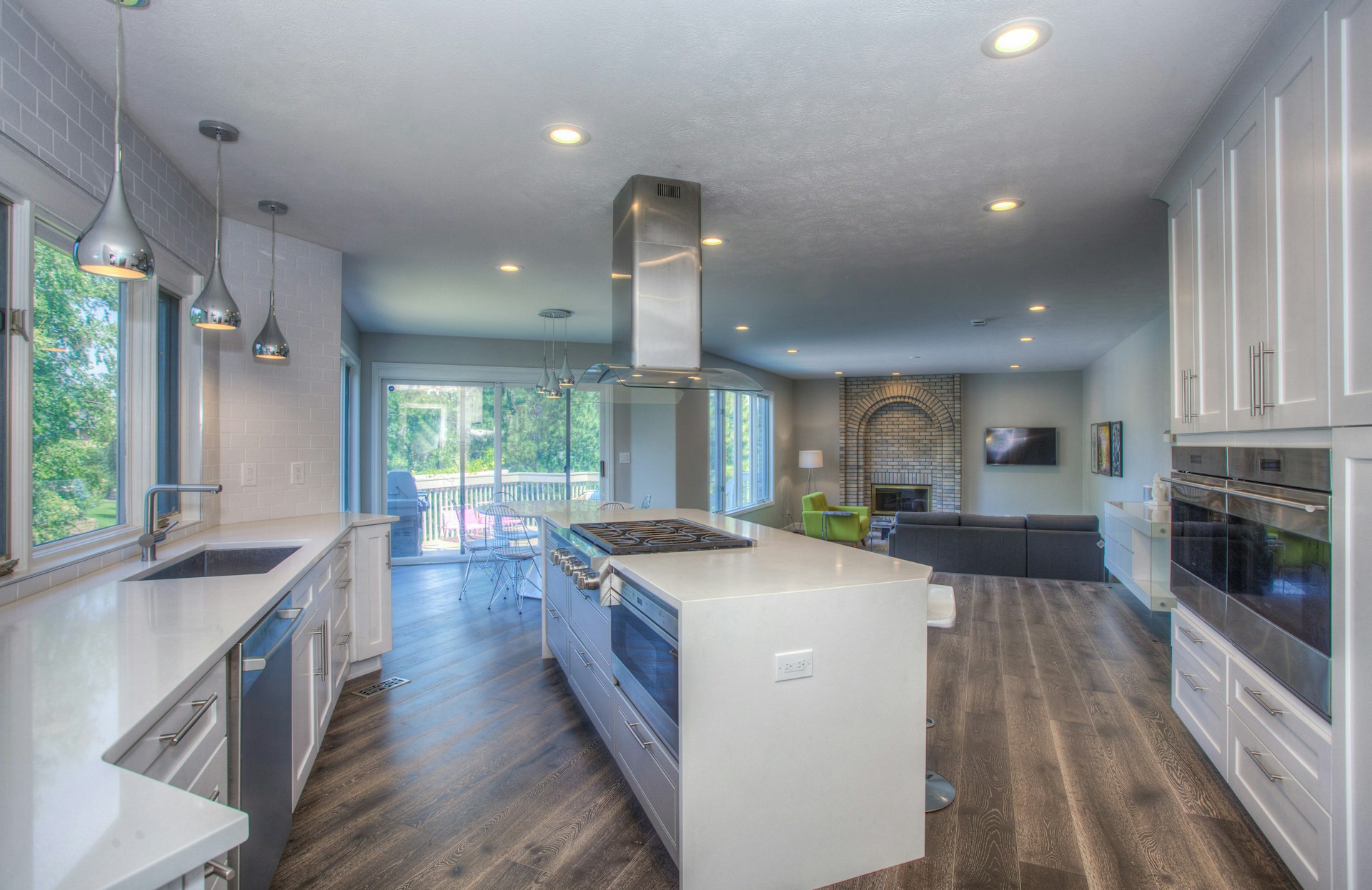 Modern kitchen. Image by Unsplash